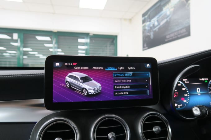 2025 Mercedes-benz Glc