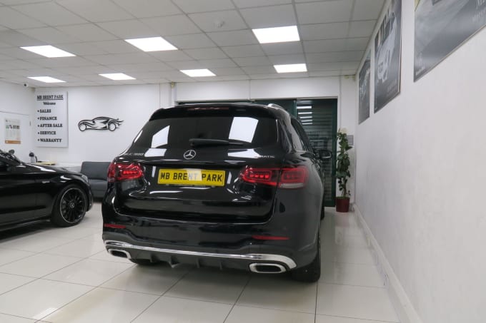2025 Mercedes-benz Glc