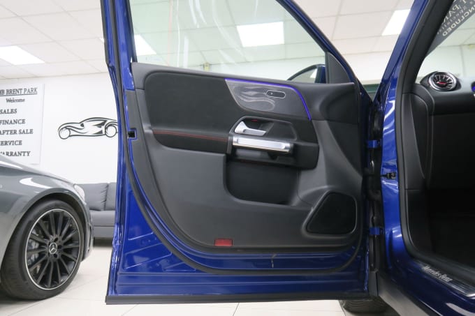 2025 Mercedes-benz Glb