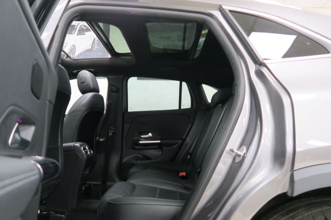 2025 Mercedes-benz Gla