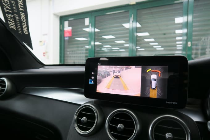 2025 Mercedes-benz Glc