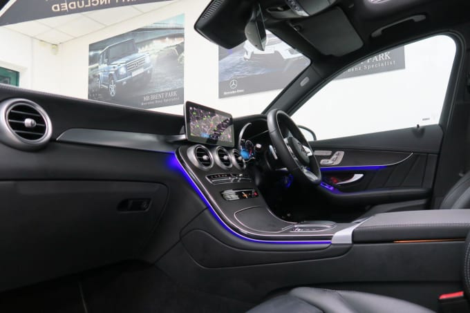 2025 Mercedes-benz Glc