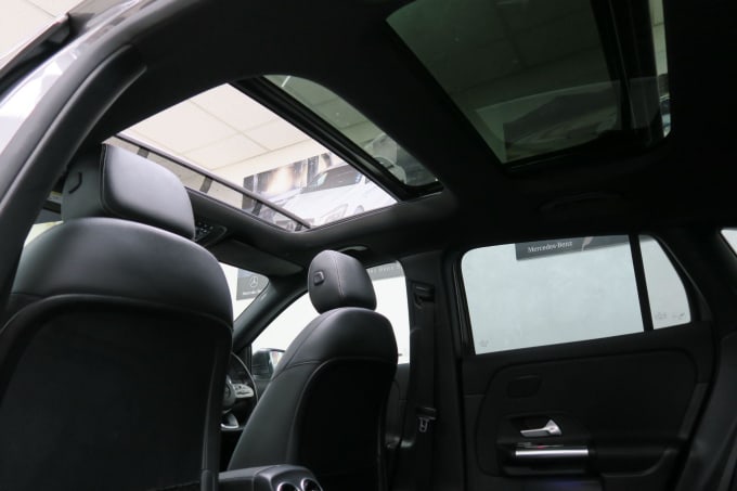 2025 Mercedes-benz Gla