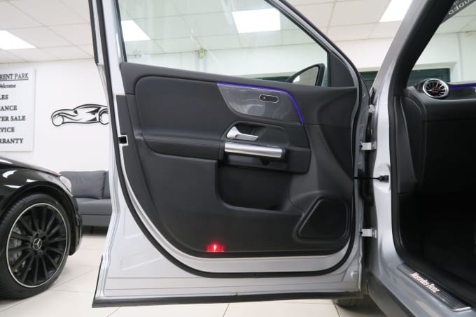 2025 Mercedes-benz Gla