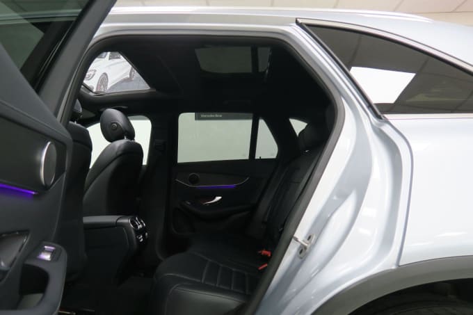 2025 Mercedes-benz Glc