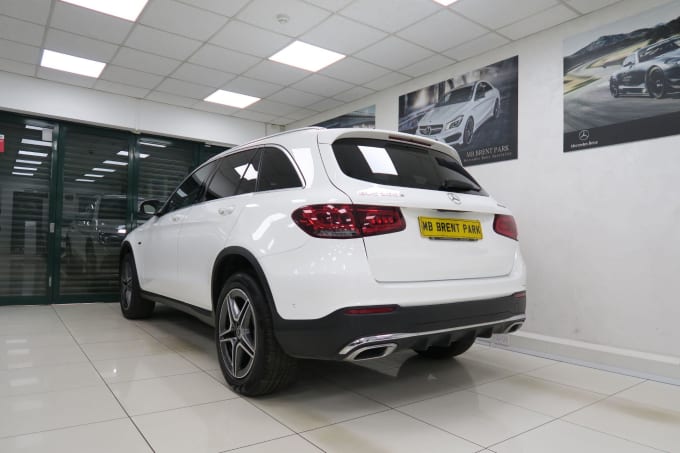 2025 Mercedes-benz Glc