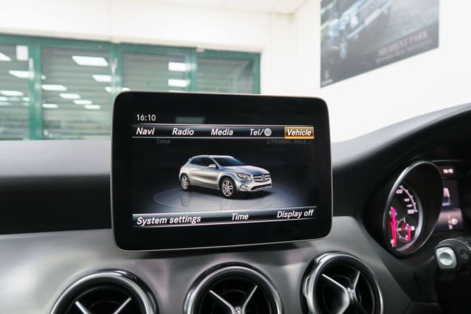2025 Mercedes-benz Gla