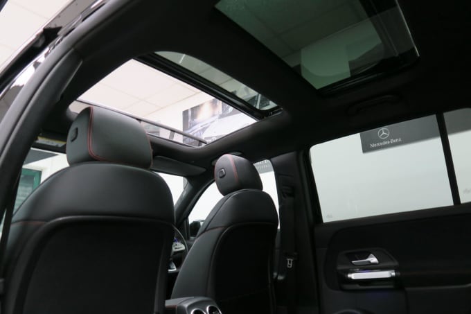 2025 Mercedes-benz Glb