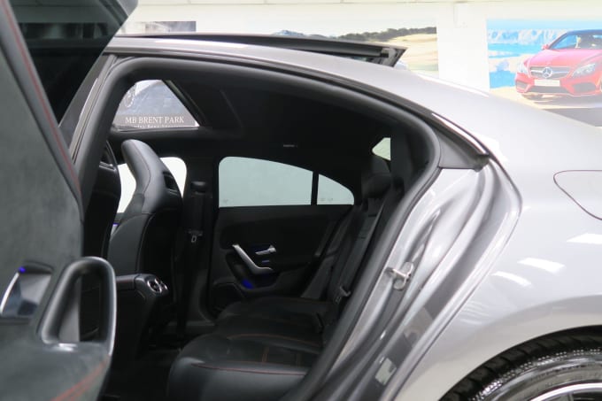 2025 Mercedes-benz Cla