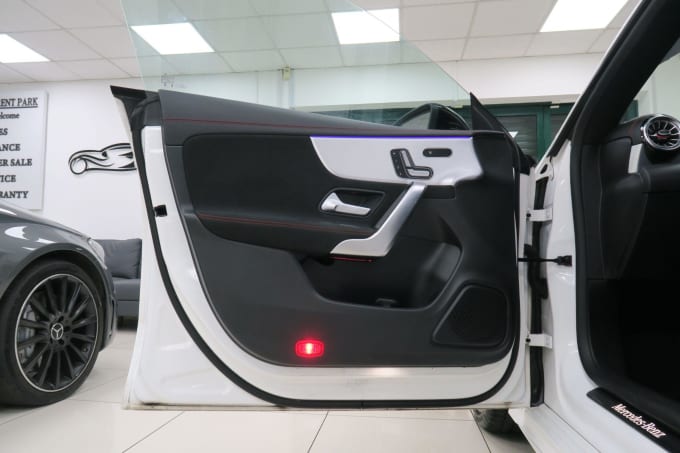 2025 Mercedes-benz Cla
