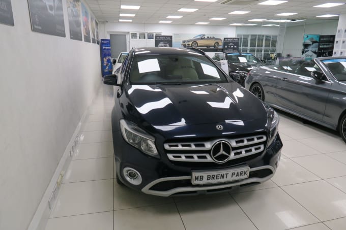 2025 Mercedes-benz Gla