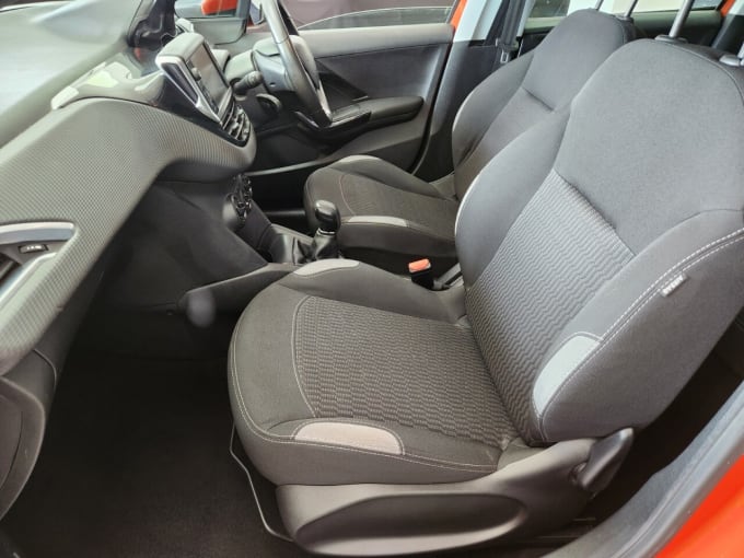2025 Peugeot 208