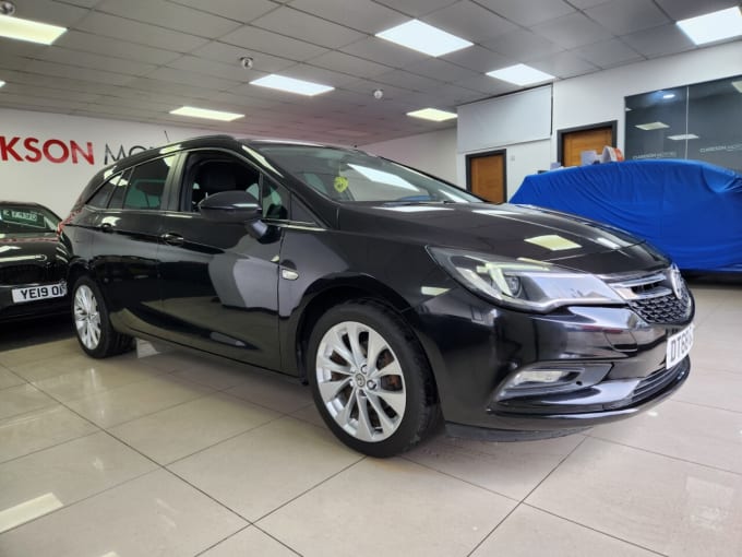 2025 Vauxhall Astra