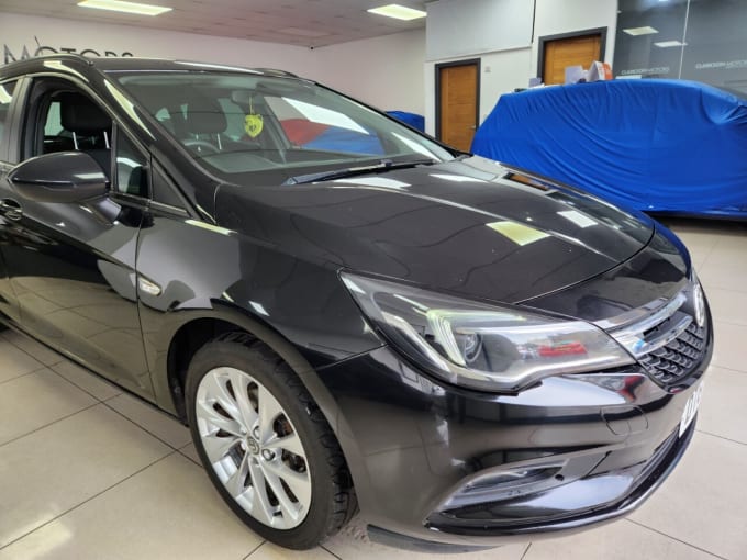 2025 Vauxhall Astra