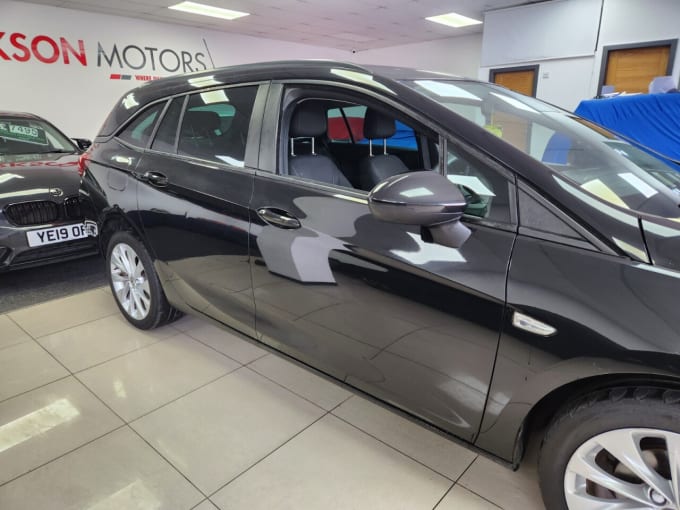 2025 Vauxhall Astra