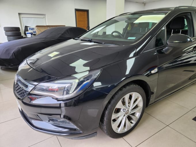 2025 Vauxhall Astra