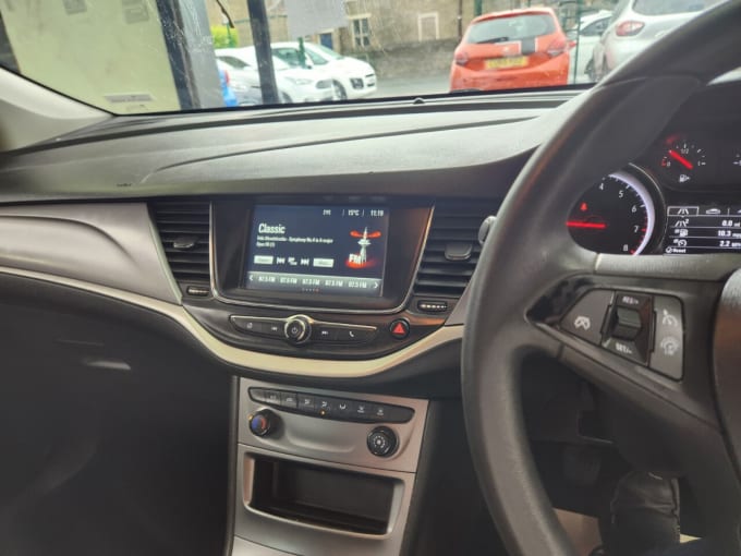 2025 Vauxhall Astra