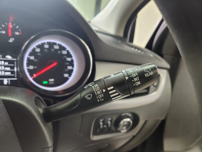 2025 Vauxhall Astra