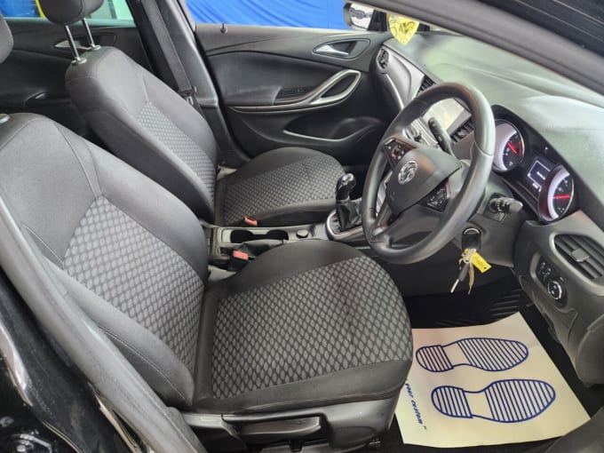 2025 Vauxhall Astra