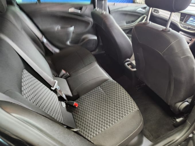 2025 Vauxhall Astra