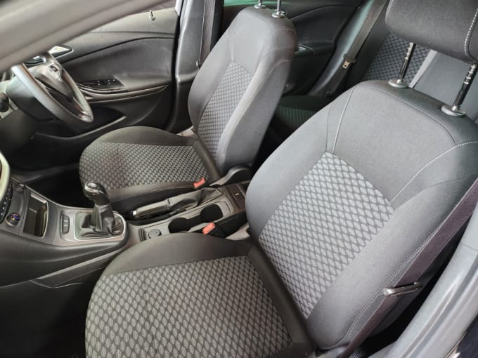 2025 Vauxhall Astra