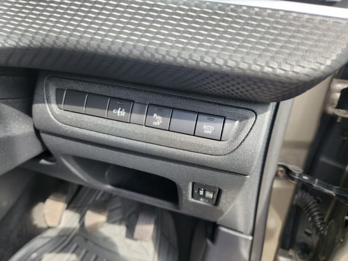 2025 Peugeot 2008
