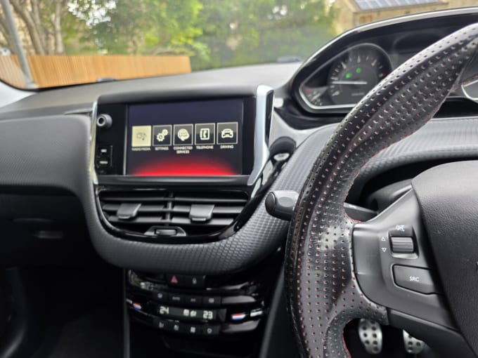 2025 Peugeot 208