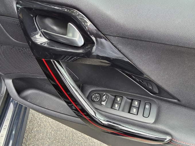 2025 Peugeot 208
