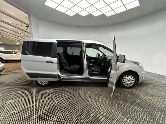 2025 Ford Grand Tourneo Connect