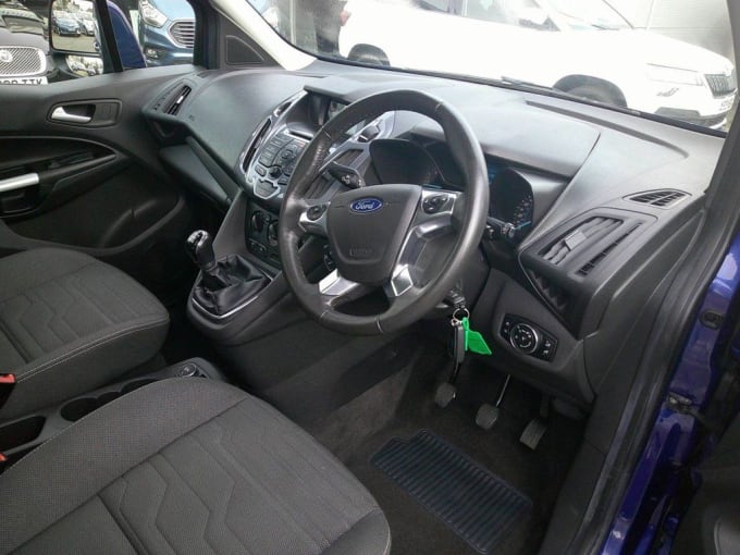 2025 Ford Tourneo Connect