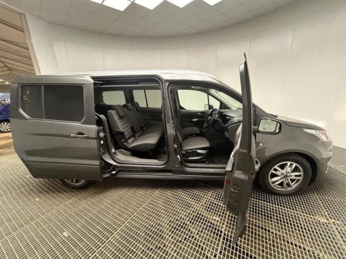 2024 Ford Grand Tourneo Connect