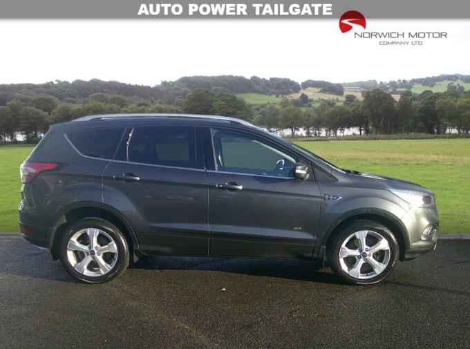 2025 Ford Kuga