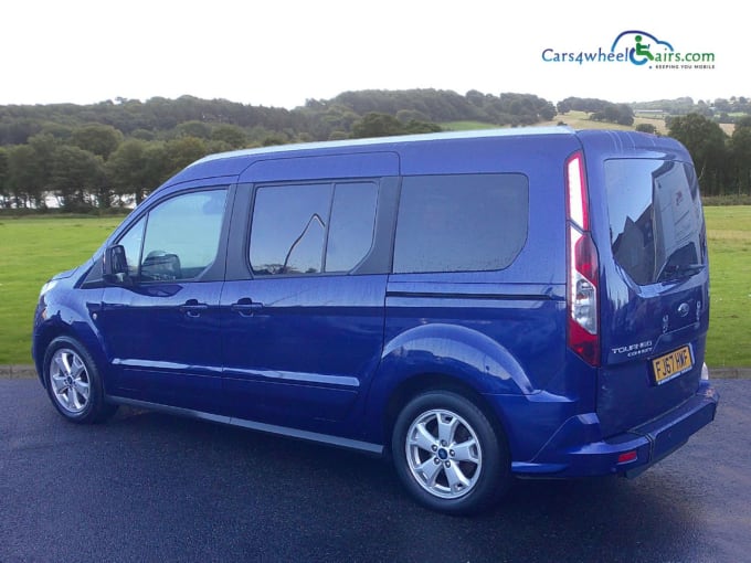 2025 Ford Grand Tourneo Connect