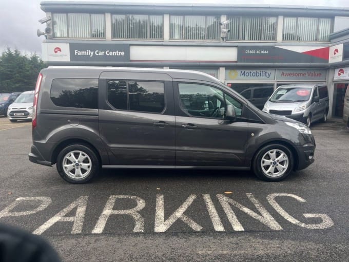 2025 Ford Grand Tourneo Connect