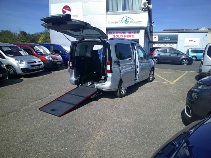 2025 Ford Tourneo Connect