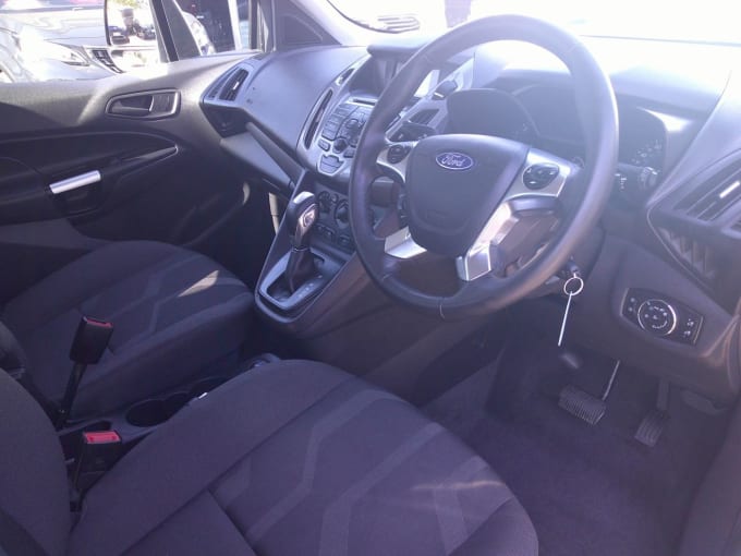 2025 Ford Grand Tourneo Connect