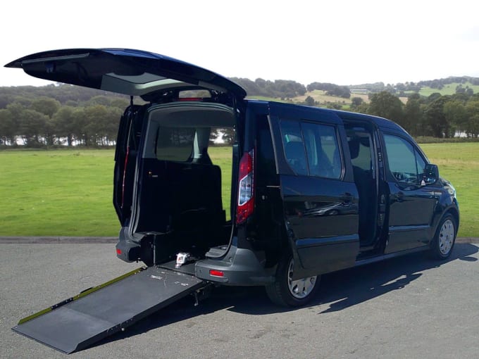 2025 Ford Grand Tourneo Connect
