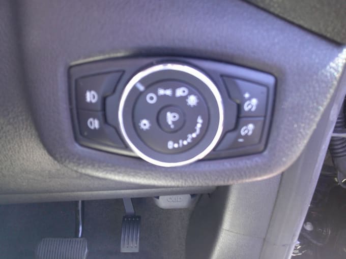 2025 Ford Grand Tourneo Connect