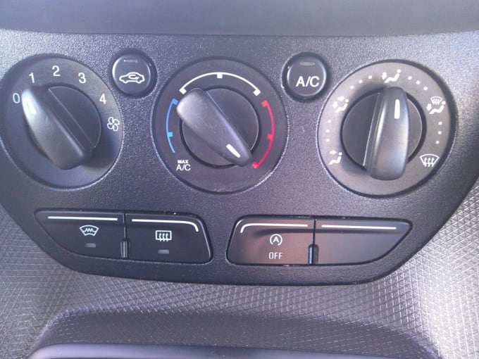 2025 Ford Grand Tourneo Connect
