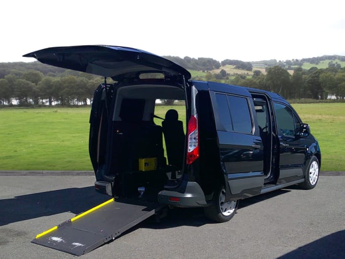 2025 Ford Grand Tourneo Connect