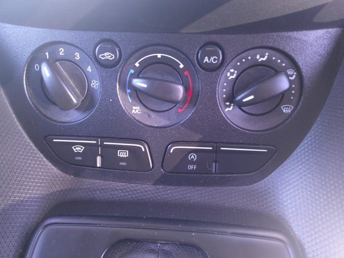 2025 Ford Grand Tourneo Connect
