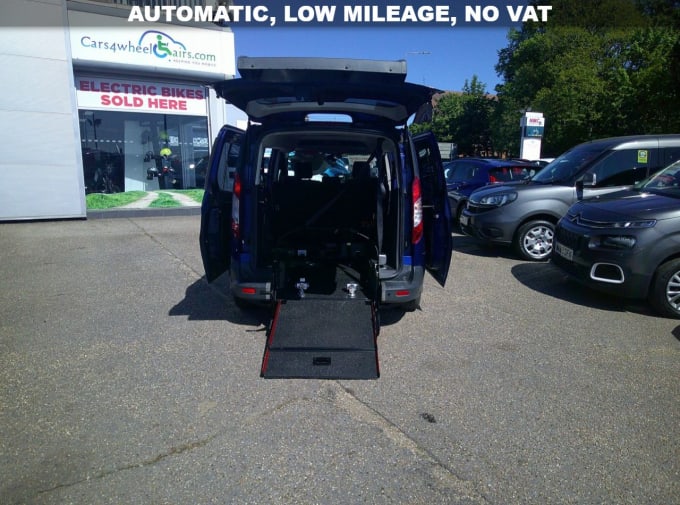 2025 Ford Grand Tourneo Connect