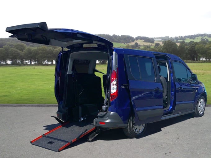 2025 Ford Grand Tourneo Connect