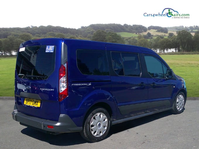 2025 Ford Grand Tourneo Connect