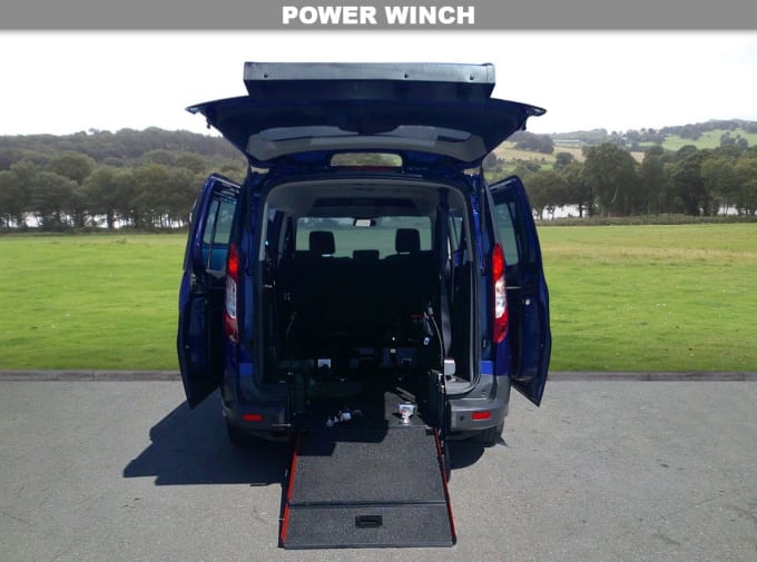 2025 Ford Grand Tourneo Connect