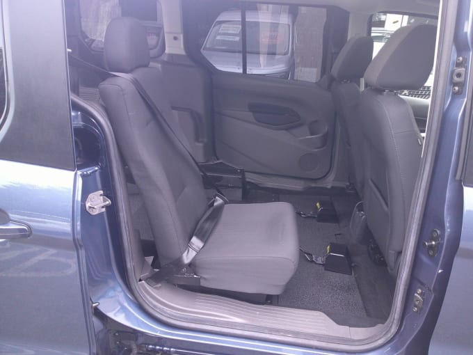 2025 Ford Grand Tourneo Connect