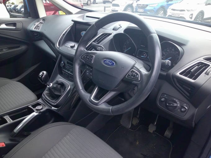2025 Ford Grand C-max