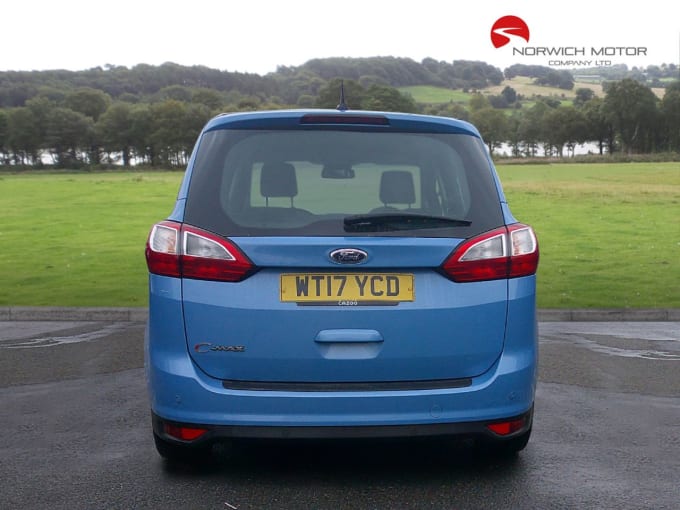 2025 Ford Grand C-max