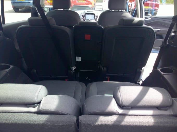 2025 Ford Grand C-max