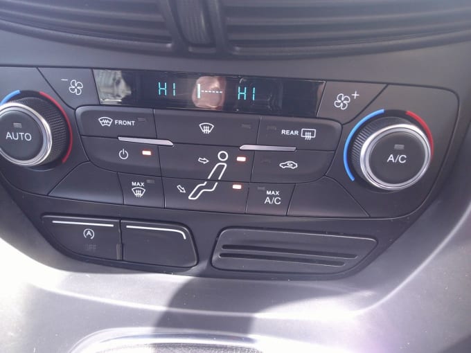2025 Ford Grand C-max
